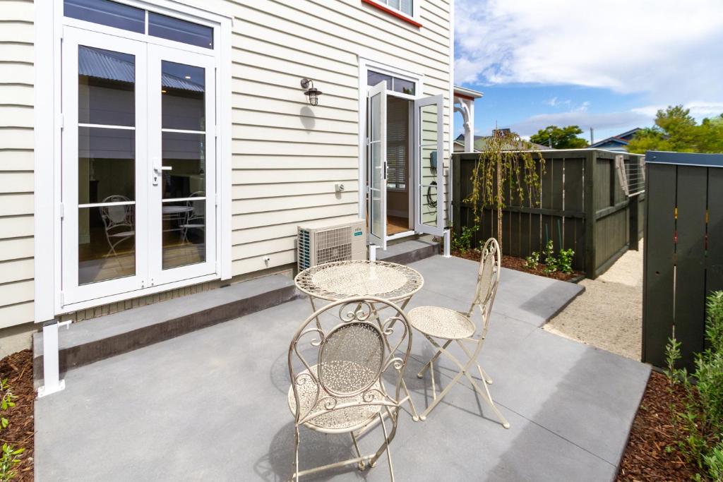 Leitch Cottage with carpark - Resim 6