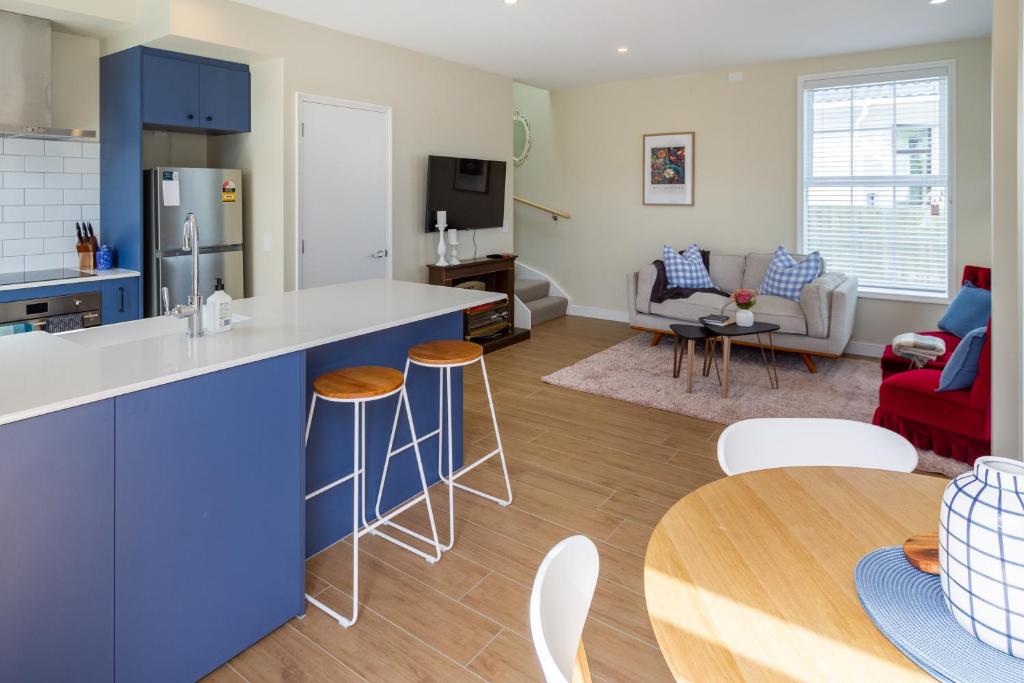 Leitch Cottage with carpark - Resim 13