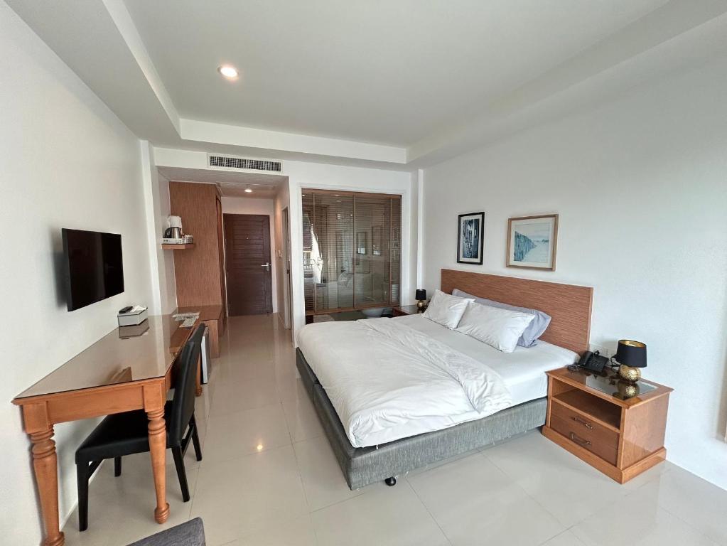 Postel nebo postele na pokoji v ubytování Clear House Resort - SHA Extra Plus