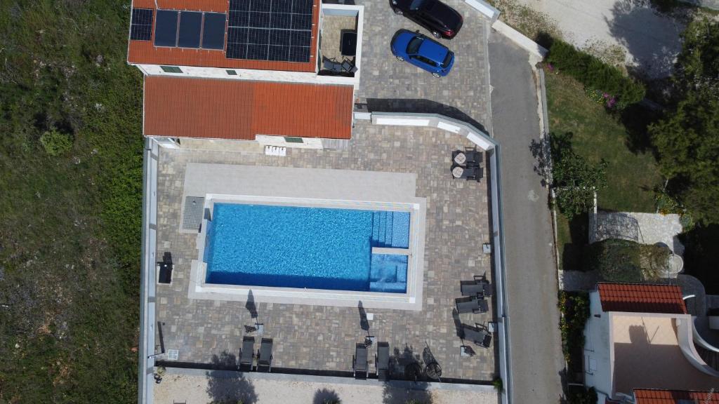 Bazén v ubytování Apartments Sana nebo v jeho okolí