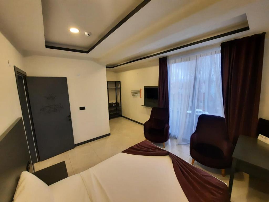 Efe Termal - Housity