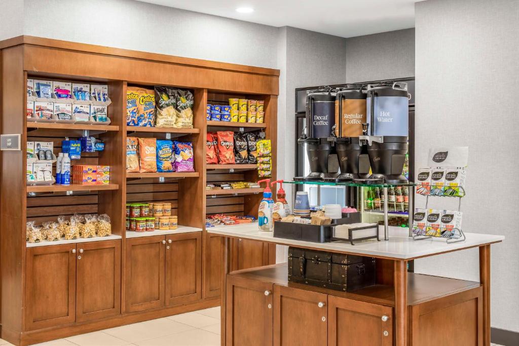 Homewood Suites by Hilton Winnipeg Airport - Polo Park - Resim 15