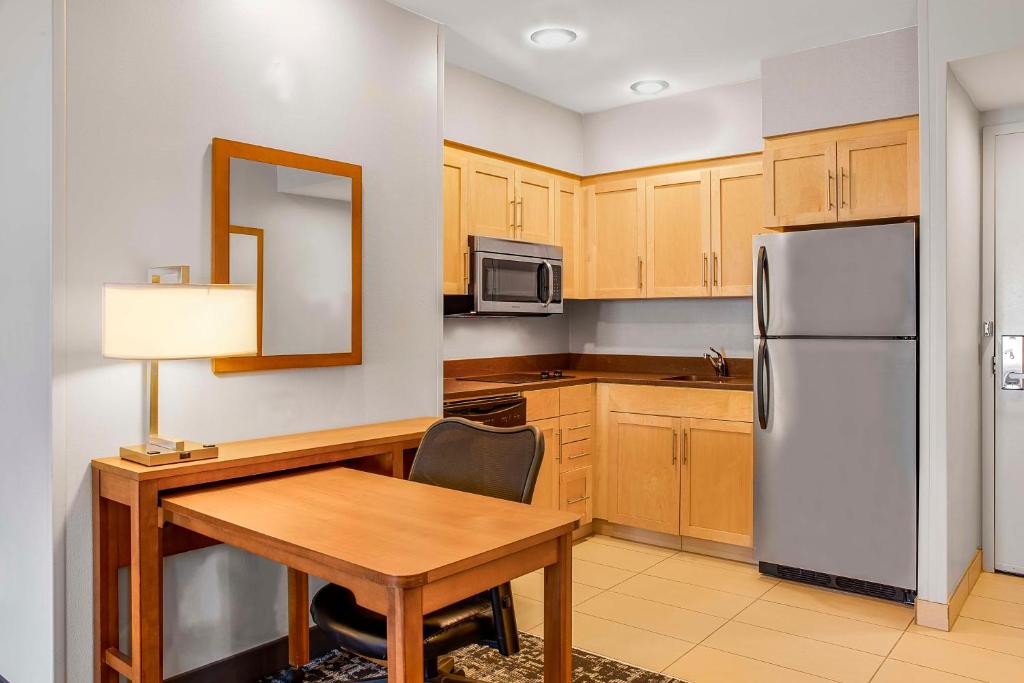 Homewood Suites by Hilton Winnipeg Airport - Polo Park - Resim 29