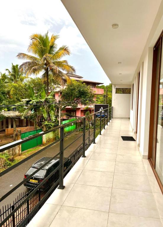 Balkón nebo terasa v ubytování Kandy Breeze City Hotel