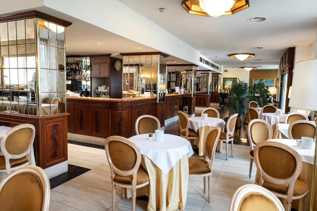 Restaurace v ubytování Hotel Alga