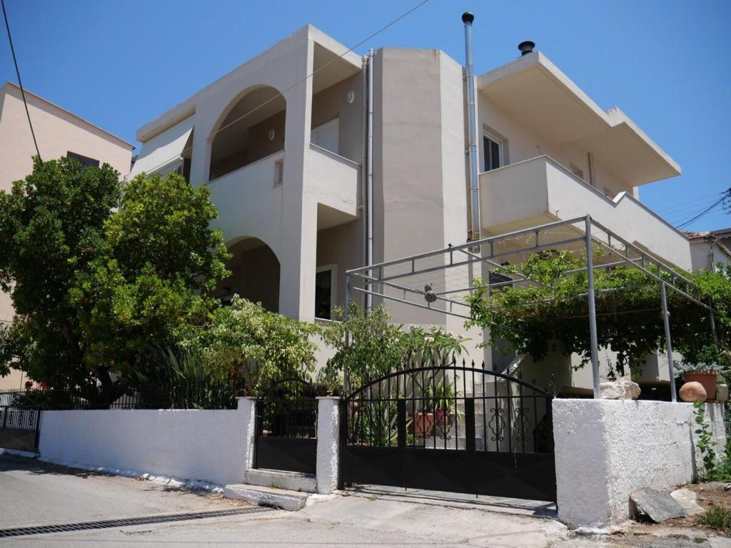 Rosy's House with all Amenities near Chania