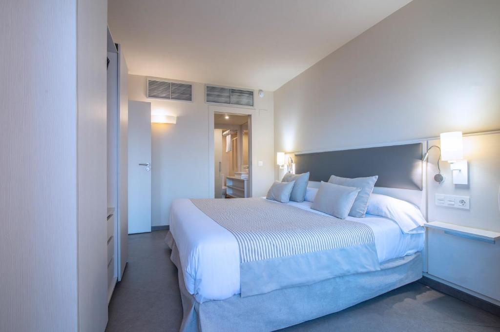 Hotel El Puerto by Pierre Vacances - 