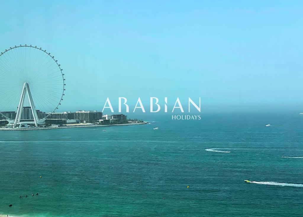 Fotografie z fotogalerie ubytování Luxurious 2BR at 1 JBR with Sea View v Dubaji