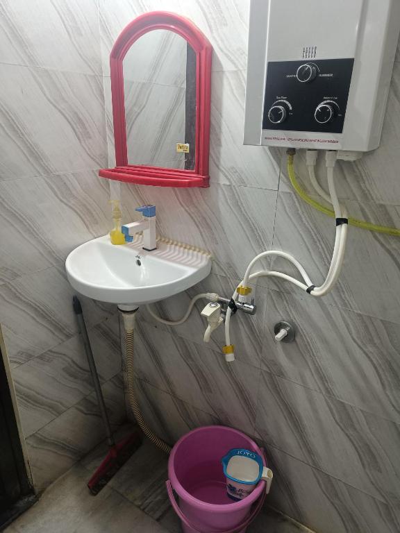 Koupelna v ubytování Sudama Dham Homestay