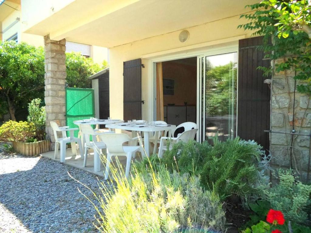 Photo de la galerie de l'établissement NP320-007 Appartement 4 pièces, Narbonne Plage, à Narbonne-Plage