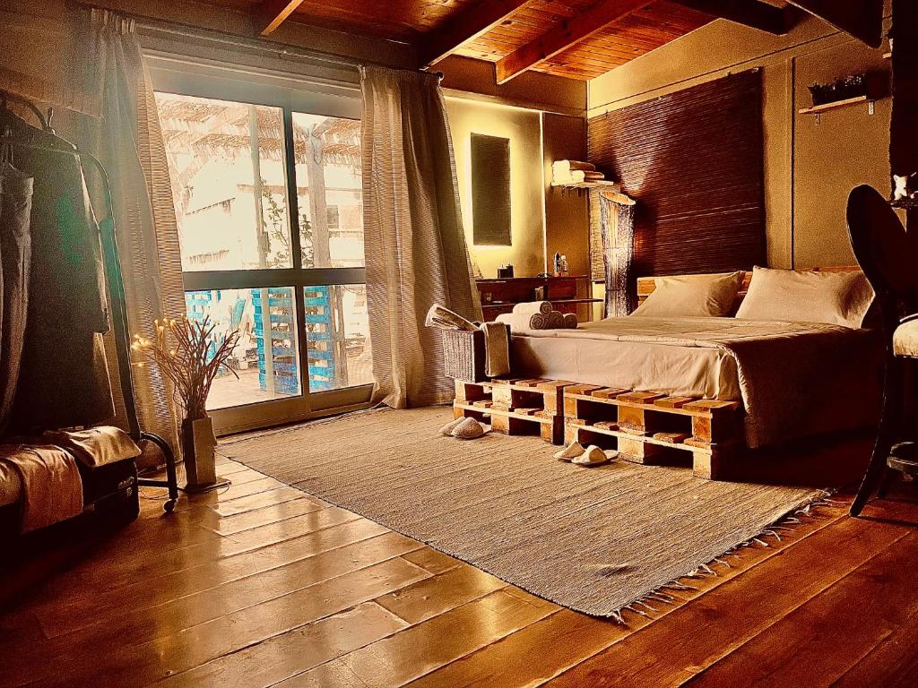 Posezení v ubytování Airport Rooftop Club Luxurious Rooms and Studios