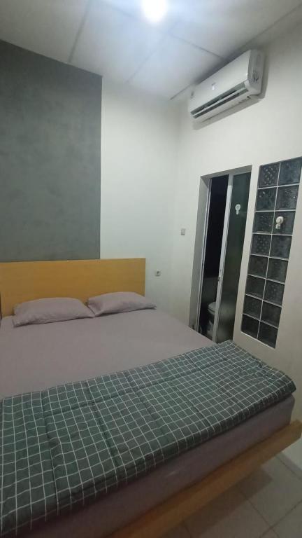 Behomy Cibinong Suite - Standard Double Room