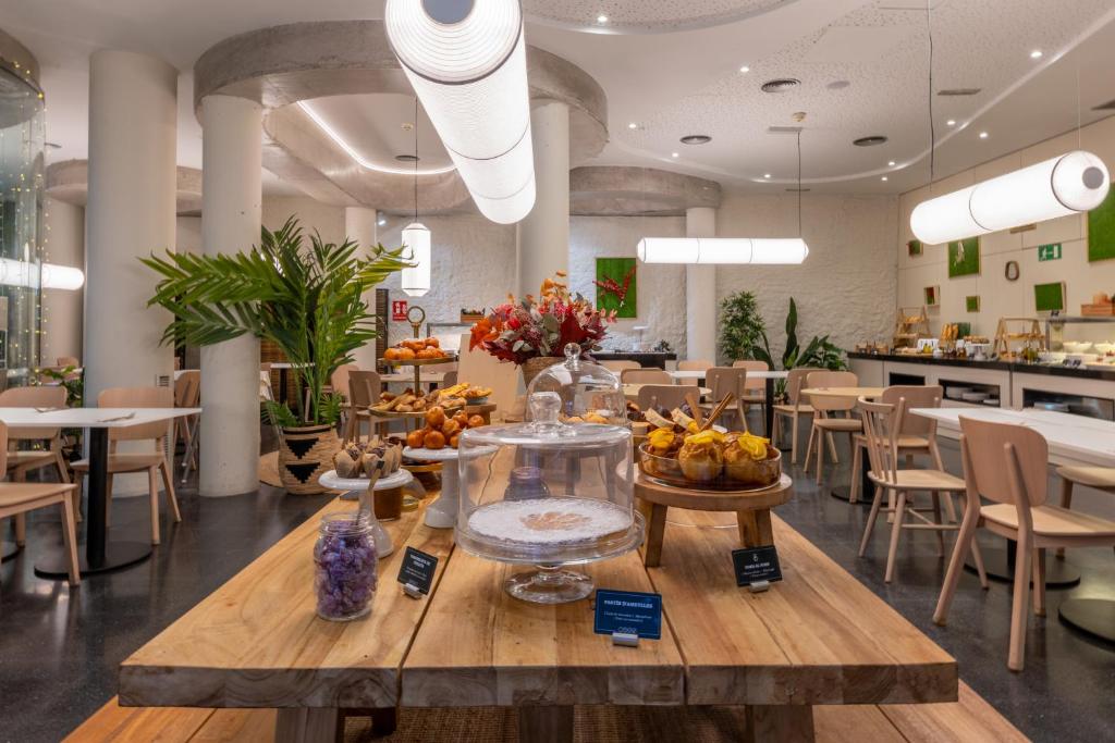 Casa Lit Barcelona - Resim 8