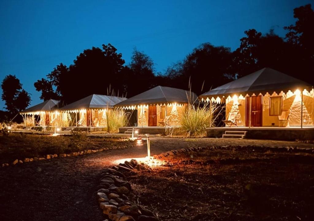 Budova, kde se the luxury tent nachází