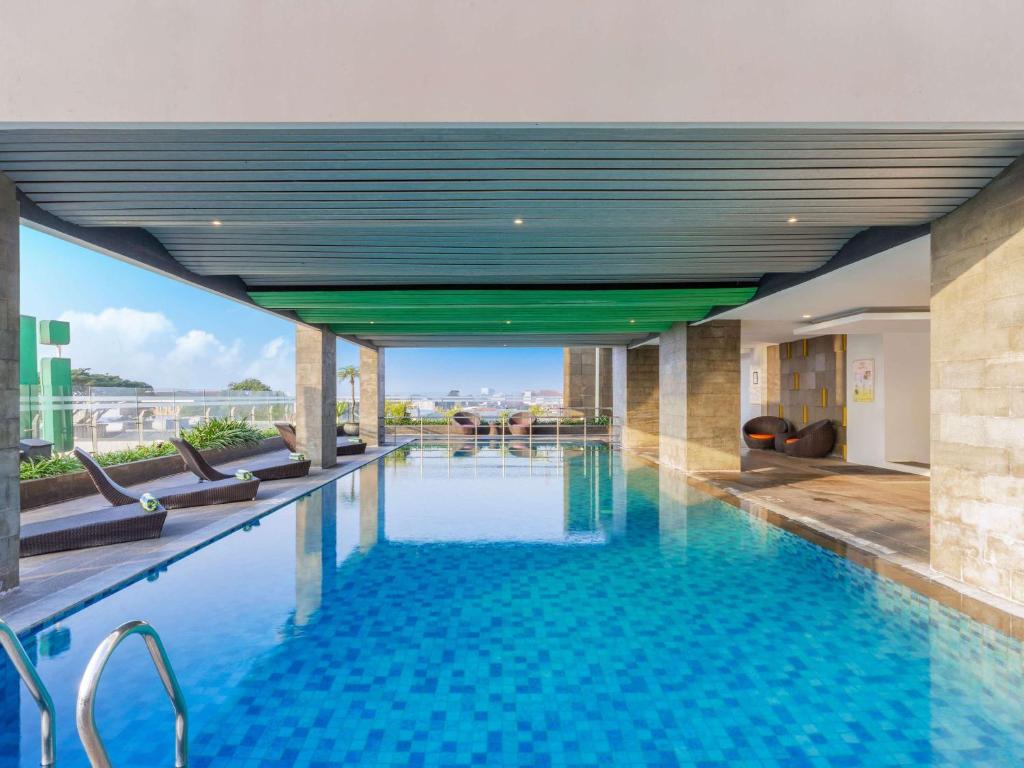 Bassein majutusasutuses Ibis Styles Malang või selle lähedal