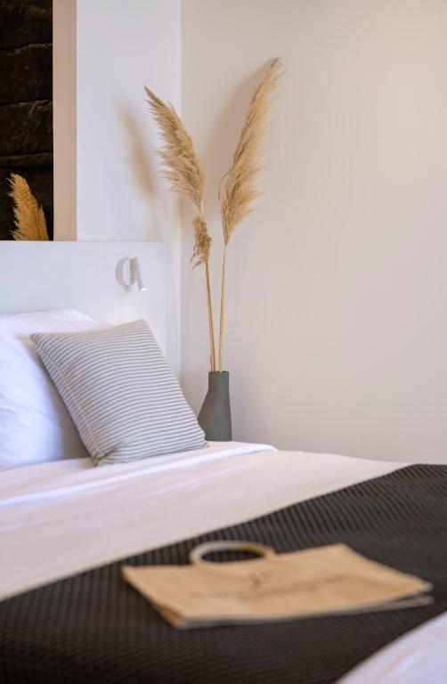 Santo Mine Oia Suites - 10