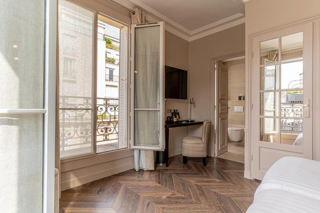 Hôtel Perreyve - Jardin du Luxembourg - Resim 13