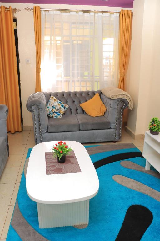 Posezení v ubytování Comfy one bedroom in Ruiru near Zetech