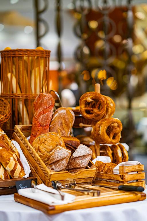 Grand Hotel Prague Towers - Czech Leading Hotels - Resim 28