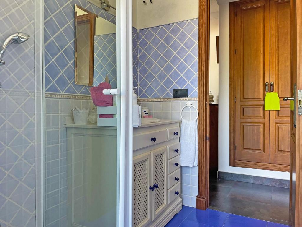 A bathroom at Villa Moreno - Ole Solutions