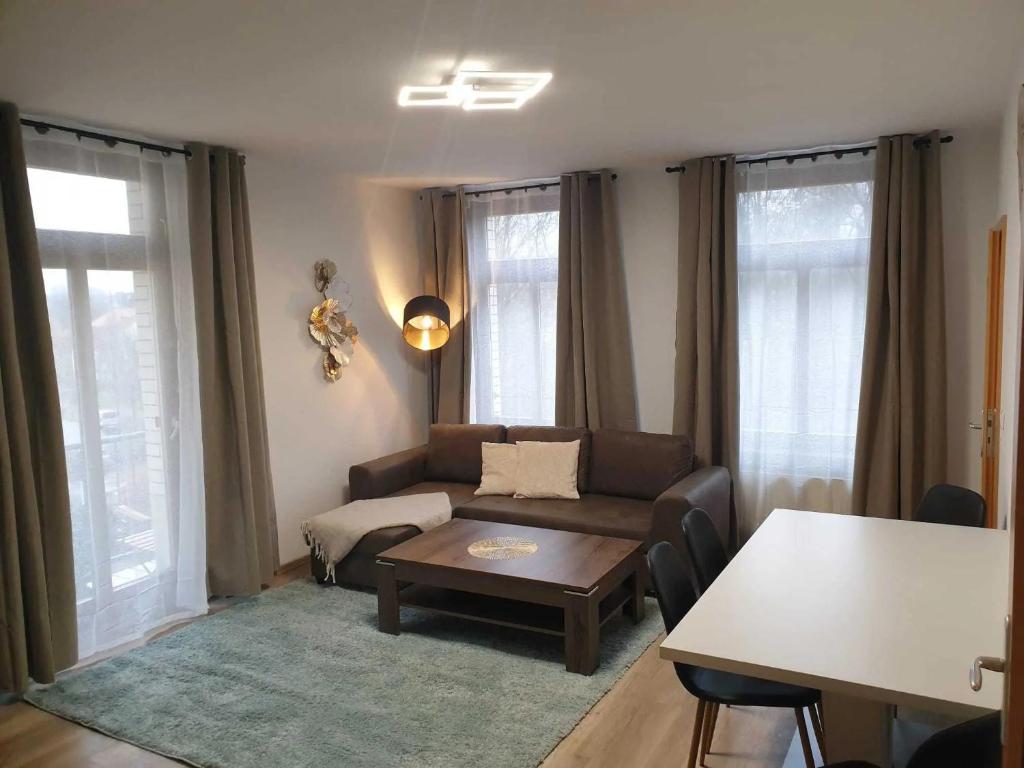 Φωτογραφία από το άλμπουμ του Mikra Homes24 in Zwickau σε Τσβικάου