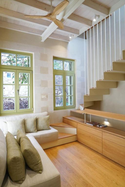 Mystiko Maisonette with Hot Tub - Chania Old Town
