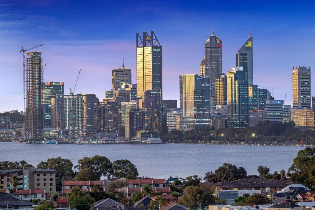 Nespecifikovaný výhled na destinaci Perth nebo výhled na město při pohledu z hotelu