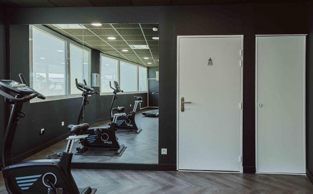 Fitness centrum a/nebo fitness zařízení v ubytování Kabane Montpellier