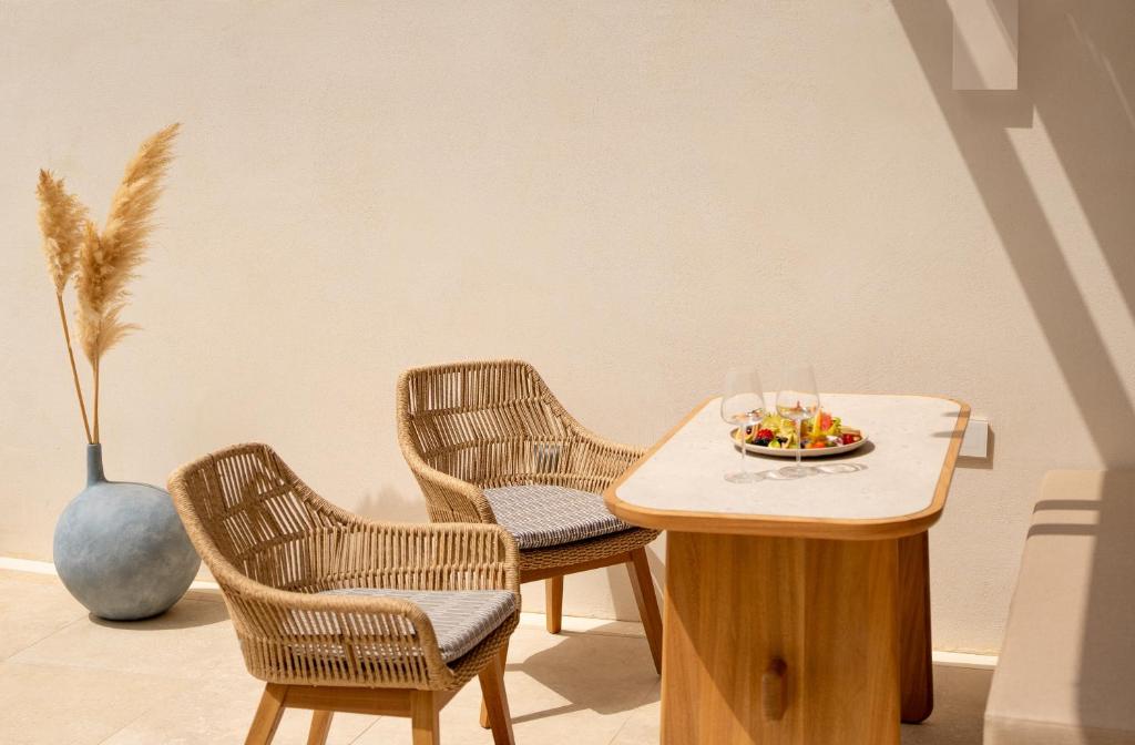 Santo Mine Oia Suites - 17