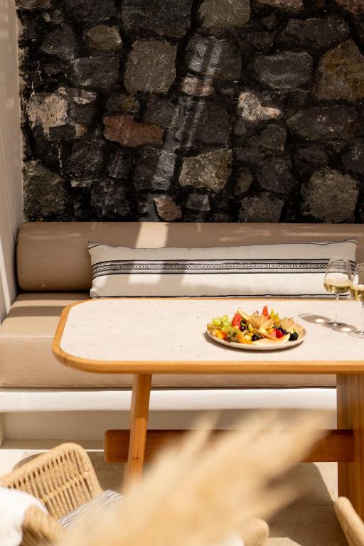 Santo Mine Oia Suites - 18