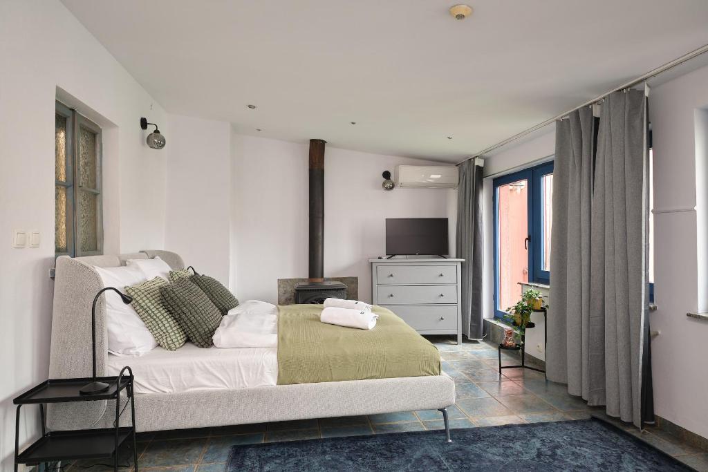 Vincent OldTown Apartments - 2