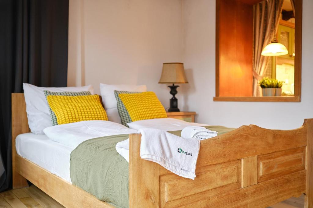 Vincent OldTown Apartments - 12