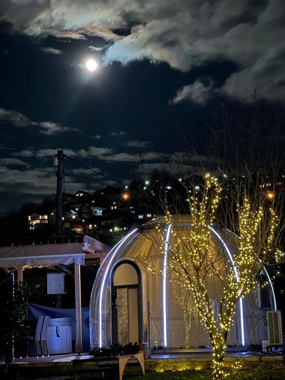 Fotografie z fotogalerie ubytování Cupola glamping dome Sarajevo v destinaci Sarajevo