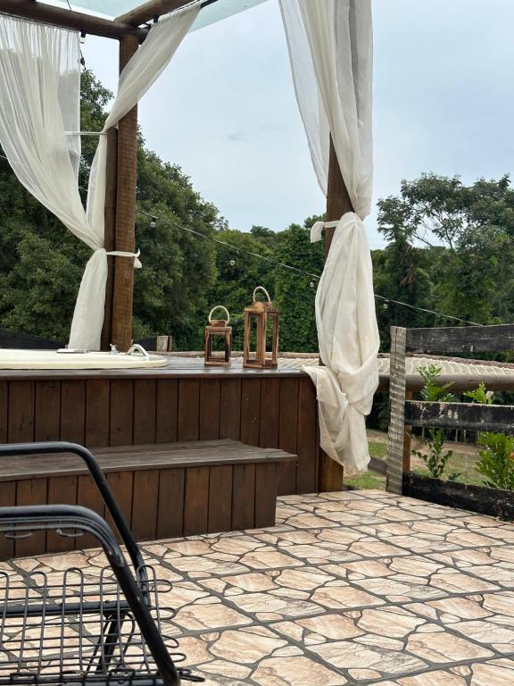 Balkón nebo terasa v ubytování Chalé da Roça