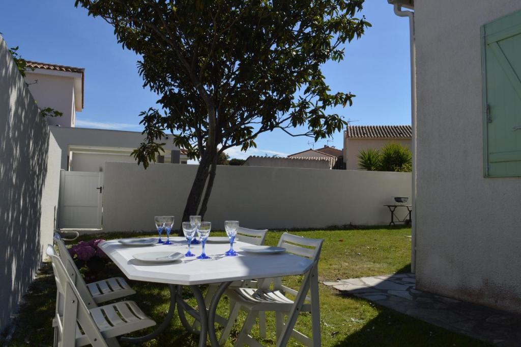 Photo de la galerie de l'établissement Appartement 2 pièces - 4 personnes - Latour Bas Elne AR000-L01, à Latour-Bas-Elne