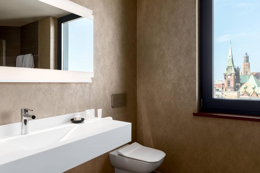 AC Hotel by Marriott Wroclaw - Resim 40