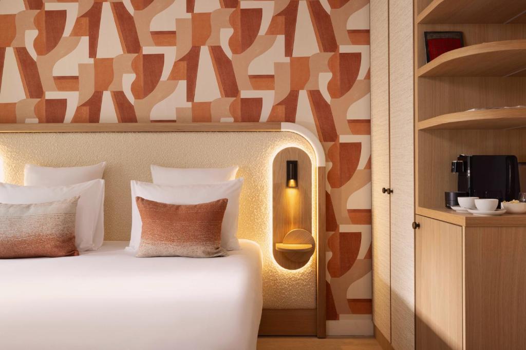 Madame Drouot & Spa - Opera - Resim 34