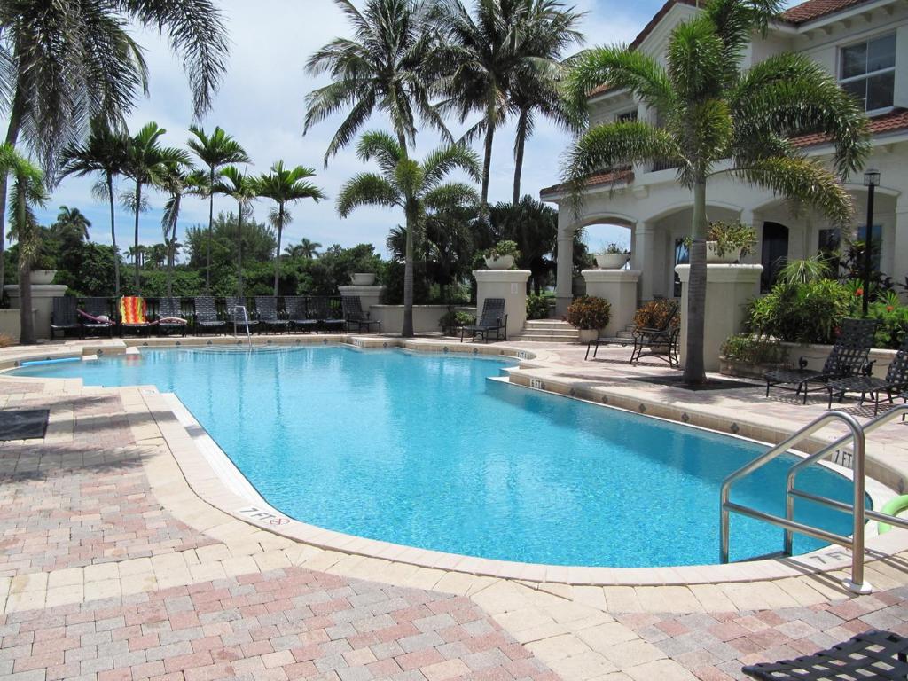 Φωτογραφία από το άλμπουμ του Tuscany Condominium σε Boynton Beach