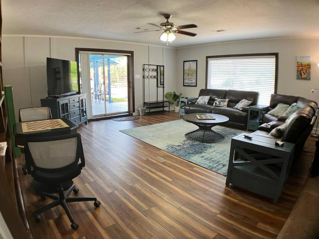 Gallery image of Comfortable Quiet Retreat In Convenient Location in Denton