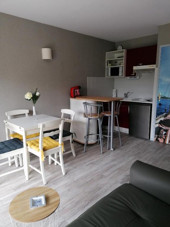 Η κουζίνα ή μικρή κουζίνα στο Studio 4 personnes à 100m de la plage