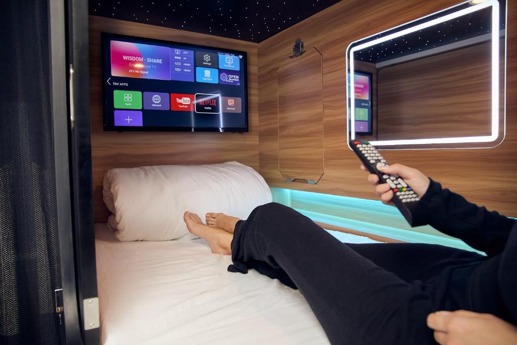 Pod Hotel - Single Bed In Mixed Dormitory Room