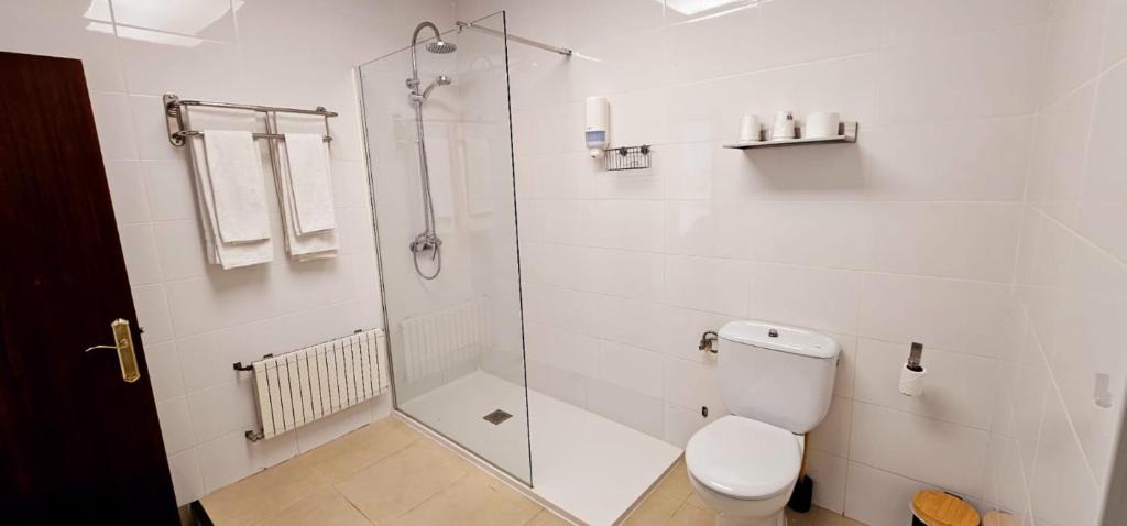 Koupelna v ubytování Hotel Artxanda Bilbao, Parking Gratuito en el Exterior Junto al Hotel