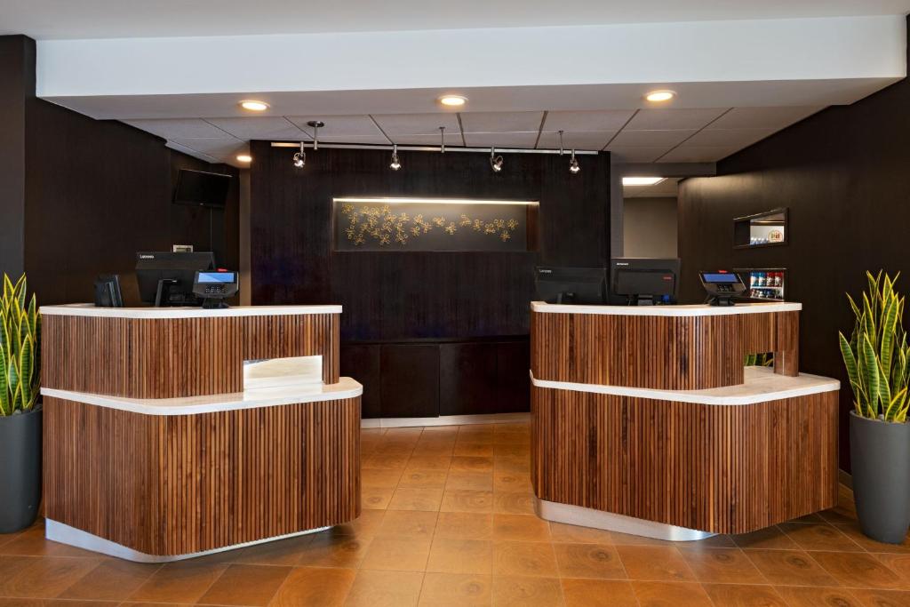 Vstupní hala nebo recepce v ubytování Courtyard by Marriott Dallas Richardson at Spring Valley