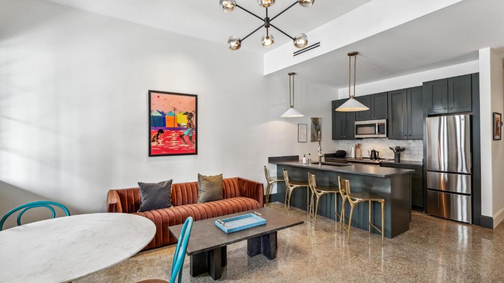 The Mary Beth Hotel & Gallery photo