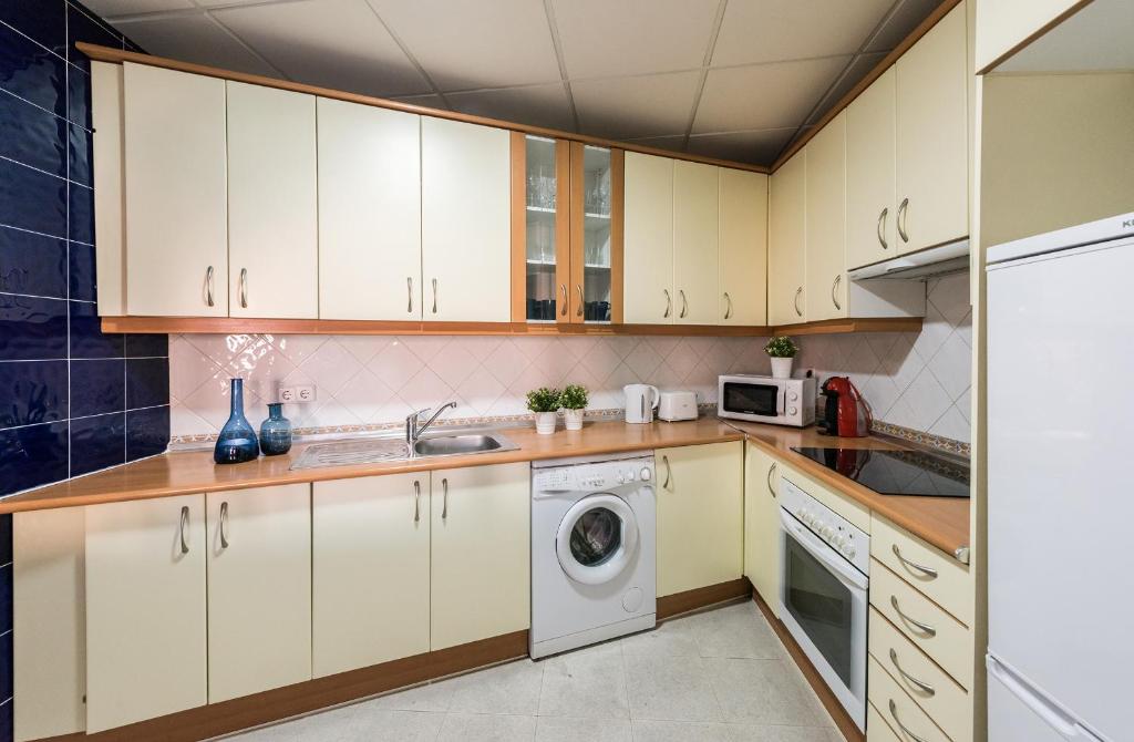 Preciosos apartamentos en el centro de Madrid - Appartement Avec Balcon