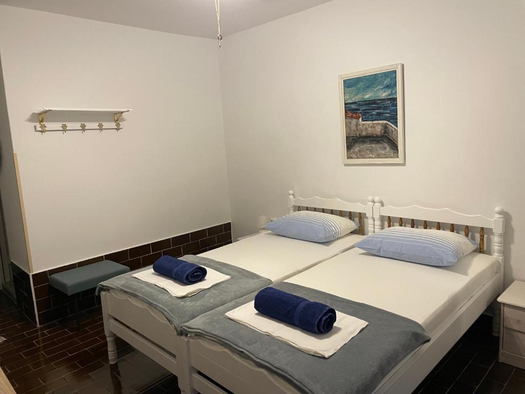 Posteľ alebo postele v izbe v ubytovaní Seaview Antonija