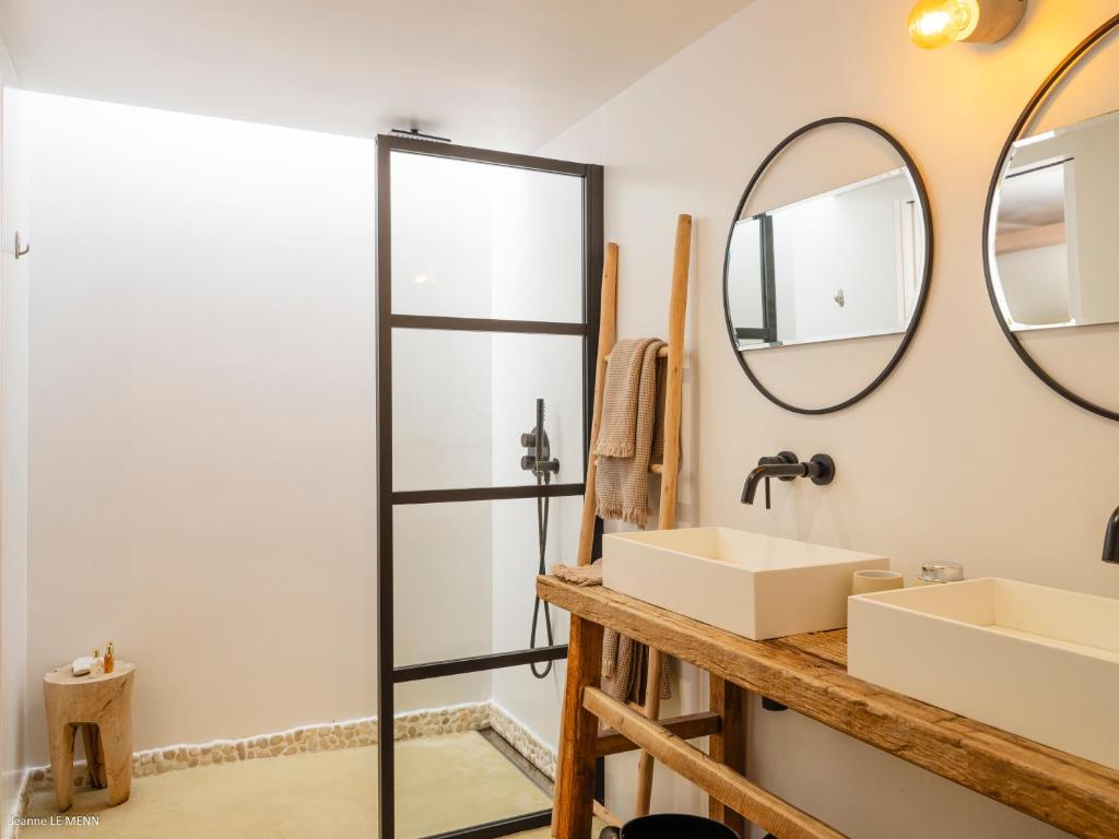 Koupelna v ubytování Le Bungalow Gypset