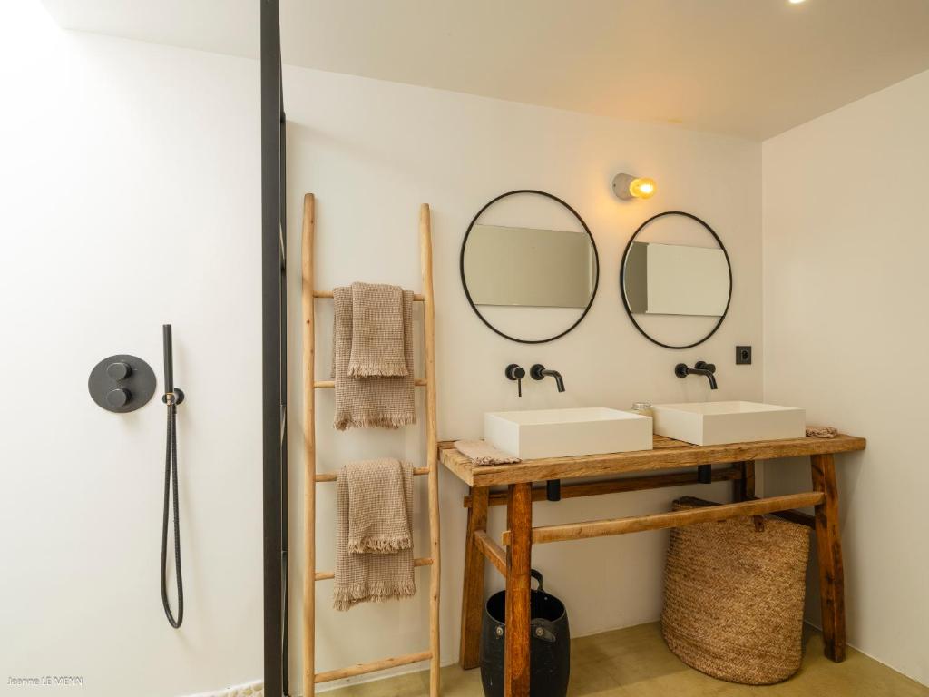 Koupelna v ubytování Le Bungalow Gypset