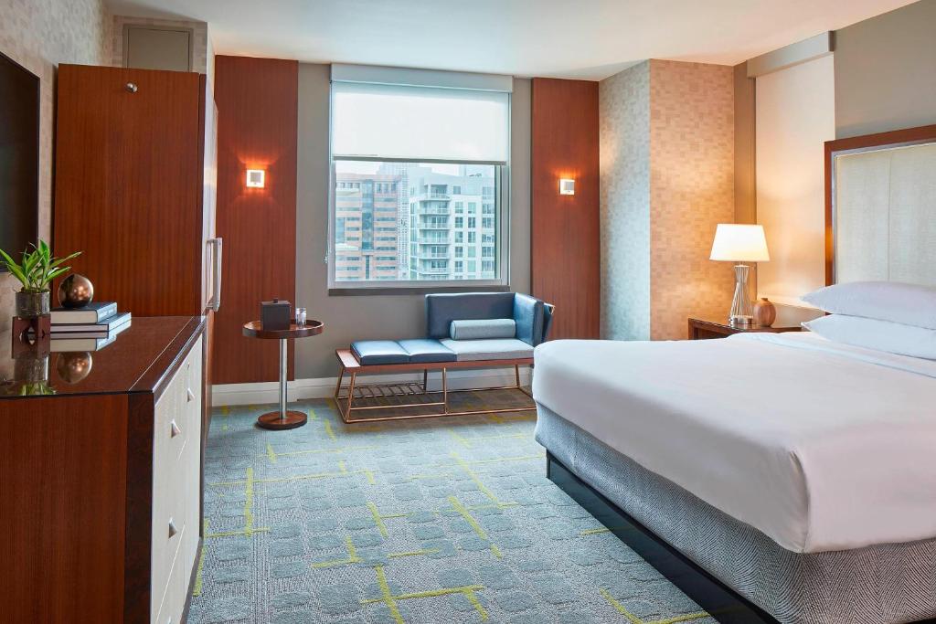 Renaissance Atlanta Midtown Hotel - 