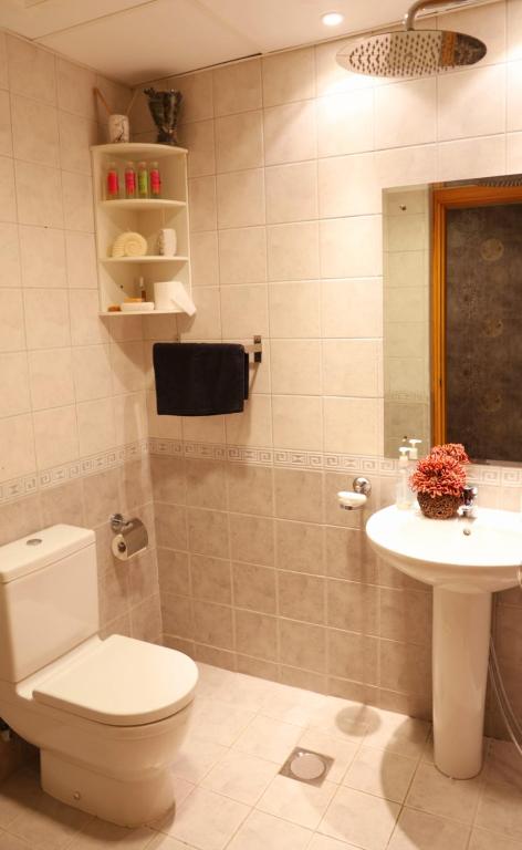 Luxury Apartment by oima leasing property - Resim 7